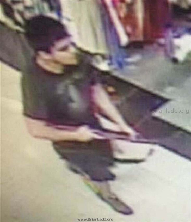 160924 Usnews Cascade Mall Shooter Suspect 0322 817Abacff23C81504541E220E6A4Ce47 Nbcnews Ux 2880 1000 - Police Say 5 Peo...
Police Say 5 People Were Killed After a Shooter Opened Fire Inside a Macy's at a Shopping Mall in Burlington, Washington on Friday Evening. Authorities Are Searching for the Suspected Shooter, Who They Say Left the Scene at Cascade Mall Before Police Arrived. He Was Last Seen Walking Toward a Nearby Interstate Highway. Skagit County's Department of Emergency Management Cautioned People to Stay Indoors and "stay Alert."
